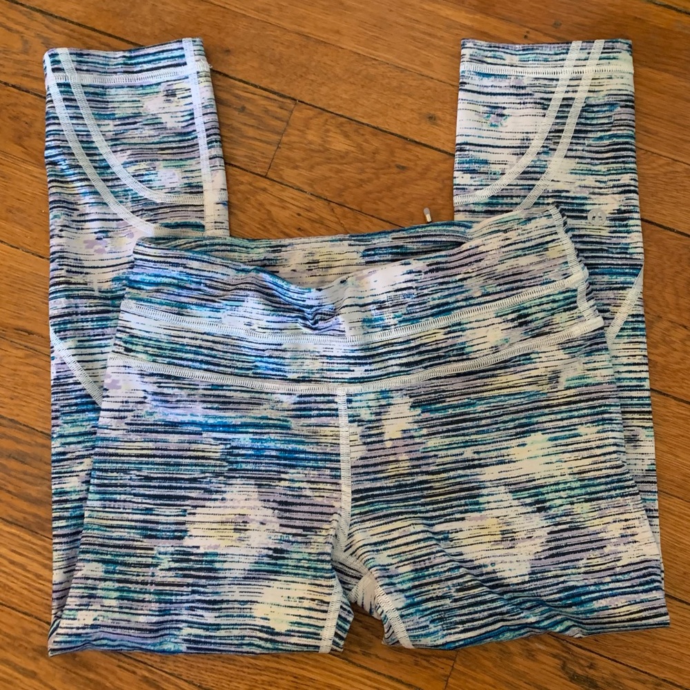 LuLu Lemon Capri Length Pants